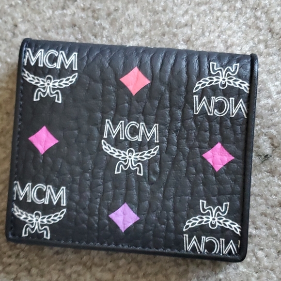 Mcm leather HOST PICK  diamond wallet dust cover warr…special lowered - Picture 9 of 14